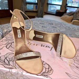 𝅺ALFANI Ashton Champagne Satin Rhinestones heels dressy shoes Sz 9.5